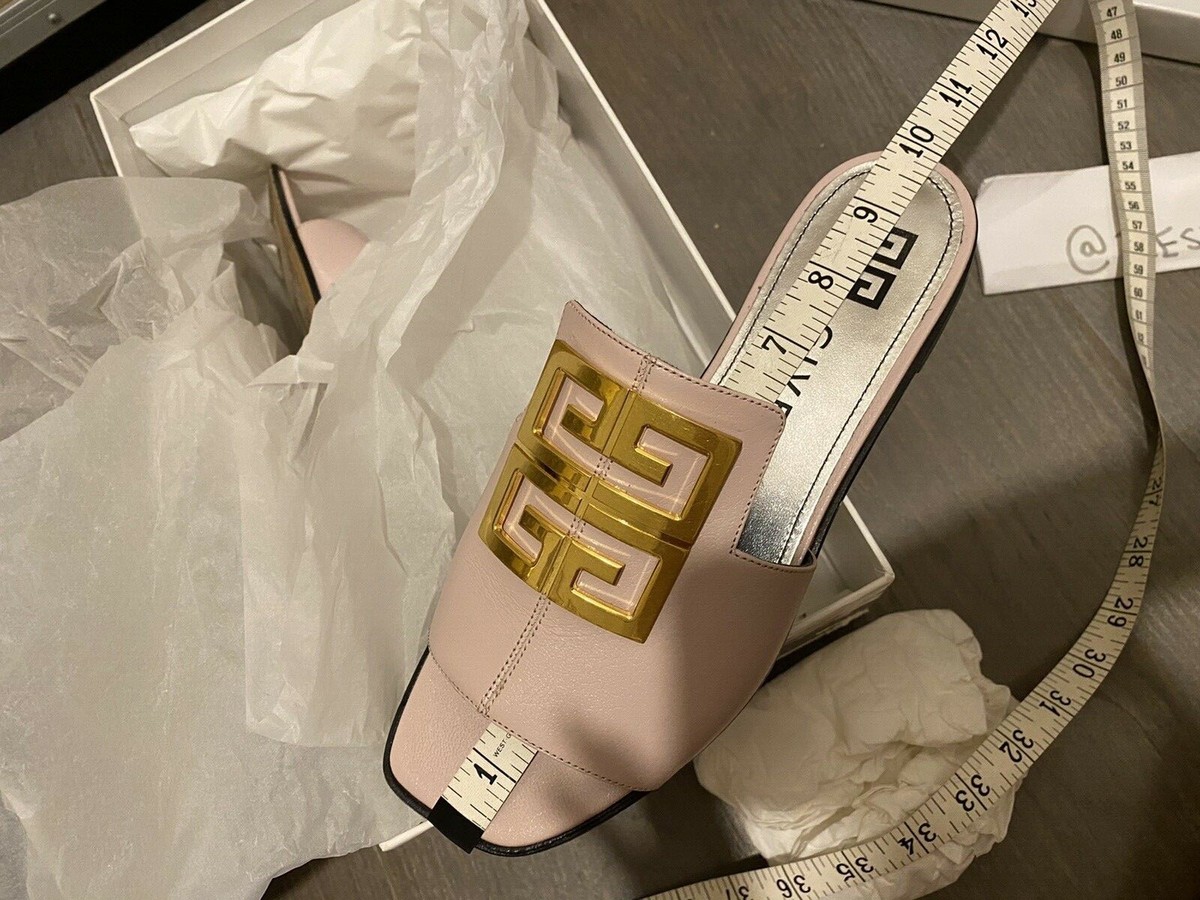 【送料&関税込】Givenchy 4g Logo Embossed Sandals Givenchy | 4G embossed leather sandals | Savannahs