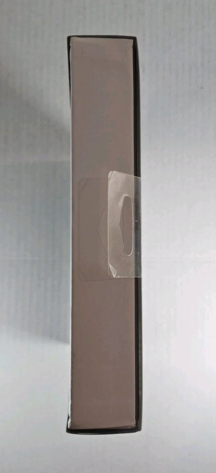 Targus Truss Leather Case/ Stand For iPad Gen 1 & 2 - Image 3 of 3