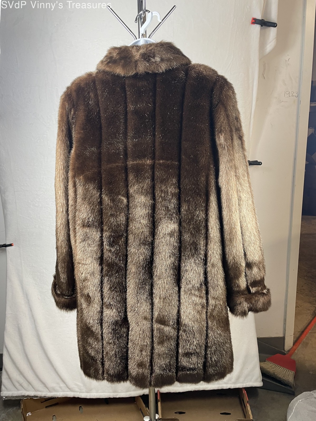 Women’s Size M Dennis Basso Fur Coat