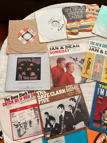 VINTAGE JAN & DEAN DAVE CLARK FIVE PICTURE SLEEVE 45 RPM BEACH BOYS RECORD LOT - Picture 18 of 21