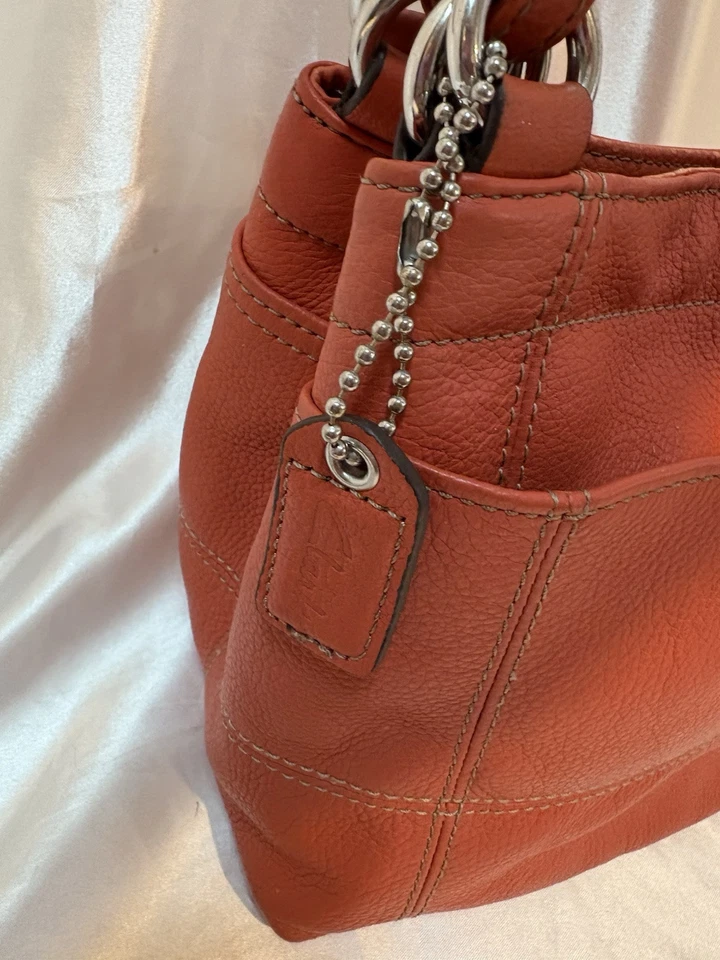 Bandolera Cartera CLARKS de Cuero Naranja Guijarro Convertible a Bolso de Hombro Foto 3 de 4