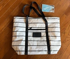 Aloha Collection Women's Black & White Striped Zipper Tote Bag NWT Splash