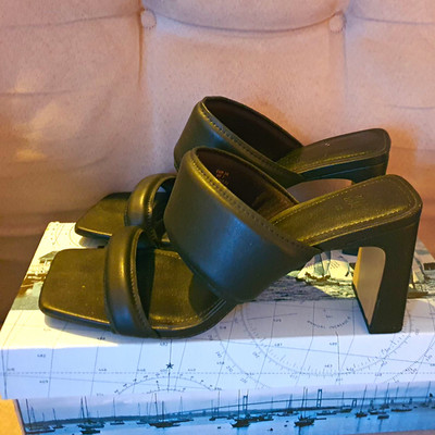 H&M Women s  BlackSlide Sandals Slip On Strap Synthetic US 6.5 EU 38