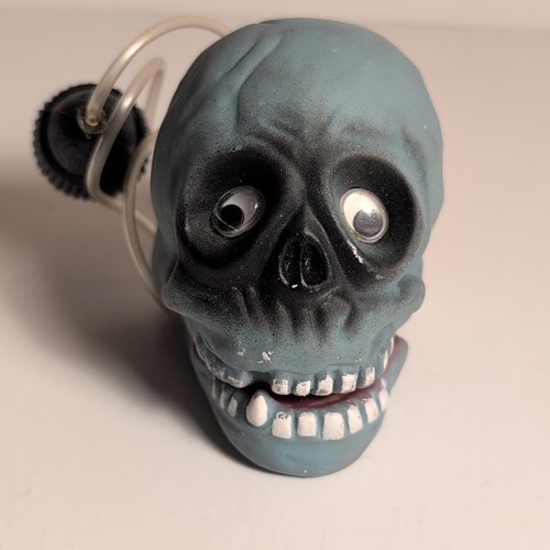 Vintage Halloween Skull Rubber Face Pump Puppet Googly Eyes Spooky Horror - Picture 11 of 11