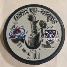 NHL LA Kings Colorado Avalanche Puck Black Stanley Cup Playoffs 2001 Inglasco
