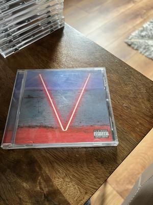V by Maroon 5 (CD, 2015)