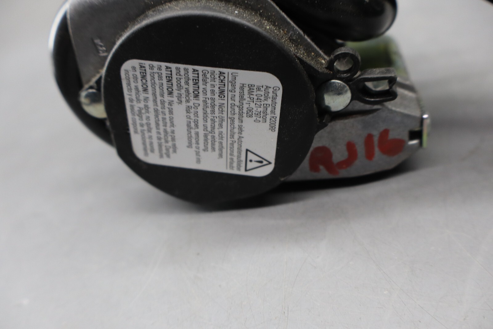 14-22 Maserati Ghibli Front Right Passenger Seat Belt Retractor OEM 627069500