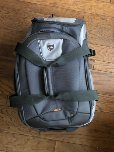 High Sierra Deluxe ATQ rolling, Back 