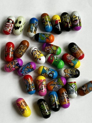 Mighty Beanz Lot of 28 2004 JA RU Granny Vampira Ghost Zombie Stinky Ninja