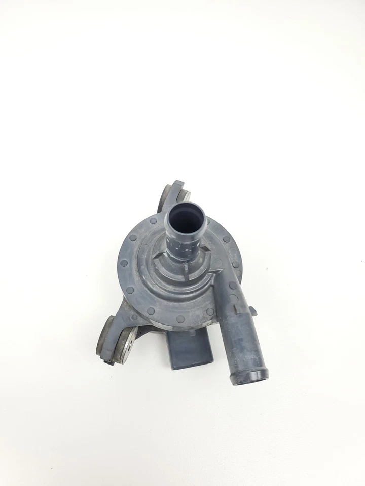 Bomba y mangueras auxiliares de refrigerante de agua ACURA MDX Hybrid 2017-2020 3,0 L AWD OEM  Foto 4 de 4