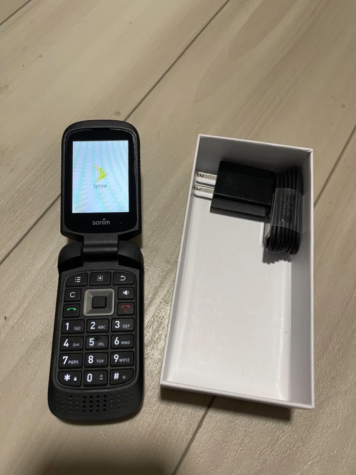 Sonim XP3 XP3800 - 8GB - Black Unlocked (Sprint) Smartphone - Image 3 of 4