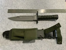 Cold Steel Taiwan 13” Bayonet Saw Back W/ Olive Green Sheath Very Clean