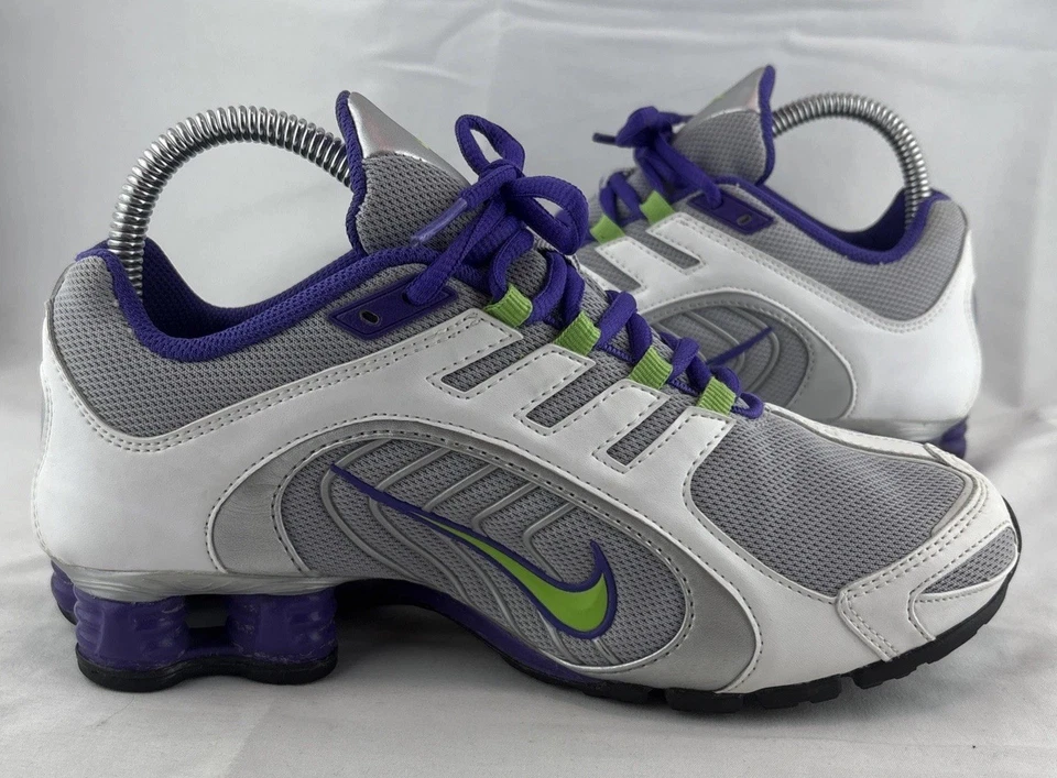 Tênis Nike Shox Navina Feminino Tamanho 7 Roxo Branco Cinza Amortecedores - Imagem 3 de 4