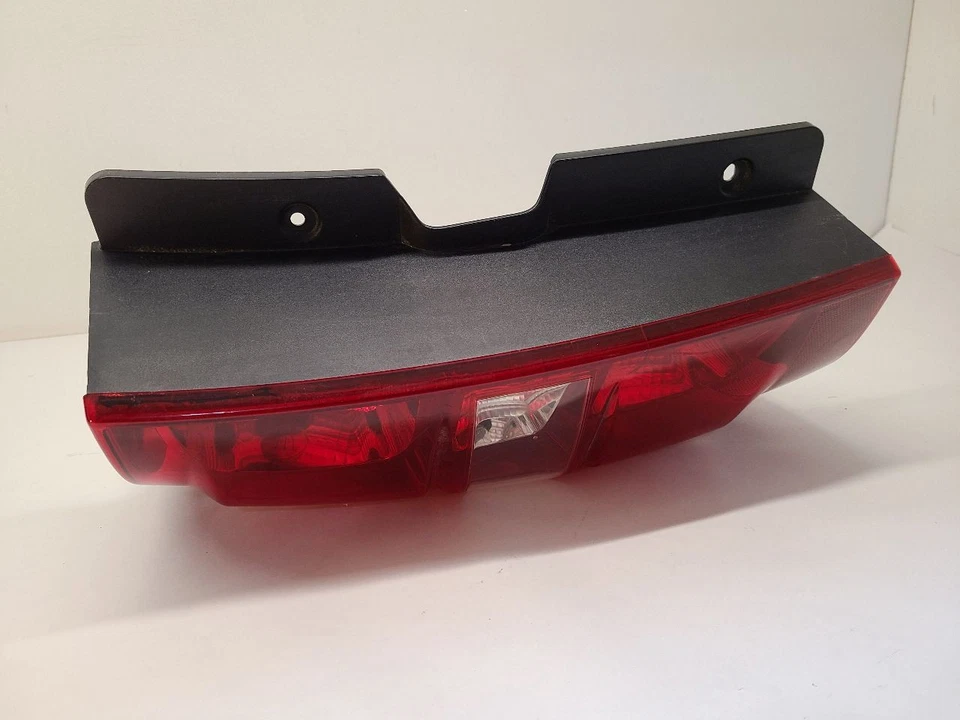 07-14 CHEVROLET SUBURBAN 1500 LH Driver Left Tail Light 22837923 - Image 4 of 4