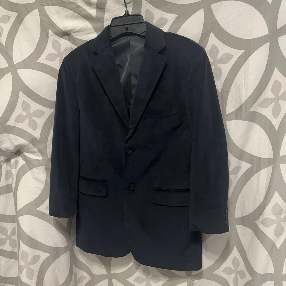 Isaac Mizrahi Blazer для мальчиков 16 мягкий велюр микрофибра темно-синий с подкладкой на двух пуговицах - Изображение 3 из 4