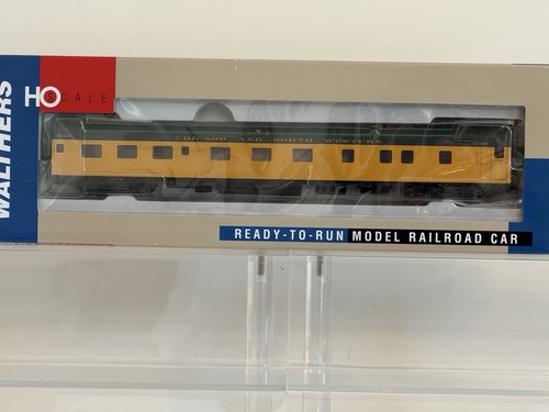 HO Walthers Chicago y North Western Pullman-Estándar 6-6-4 Dormitorio 932-16727 | Zustand: New