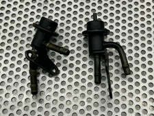 1990-96 Nissan 300ZX Fuel Injection Pressure Regulator Z32 VG30DTT VG30D Genuine