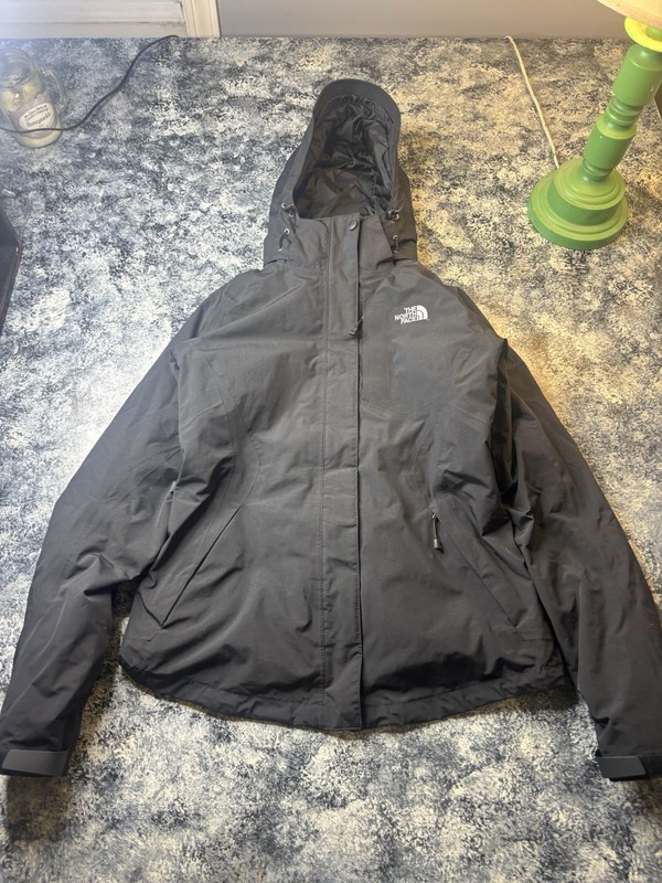 The North Face HyVent hooded jacket Size S Womens 2 in 1 Black Coat