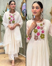 Elegant Off-White Cotton Kurti Pant  Chanderi Dupatta Set  Embroidered Kurta