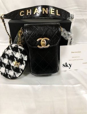 CHANEL MAKUP ライン ショルダーポーチ New CHANEL MAKEUP Novelty BEAUTY Smartphone Pouch Shoulder