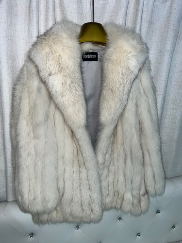 Vintage c.1980 Nordstrom Genuine White/Ivory Mink Fur Coat Size 6 + Garment Bag