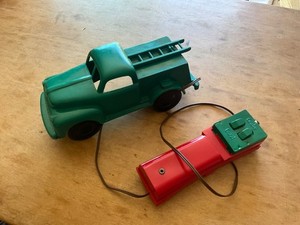 Vintage 1950's Andy Gard Battery Motor Powered Telephone Truck