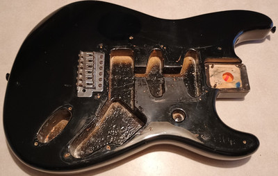 1995 FENDER STRATOCASTER MIM Mexico SQUIER SERIES Body Black HSS Full Thickness