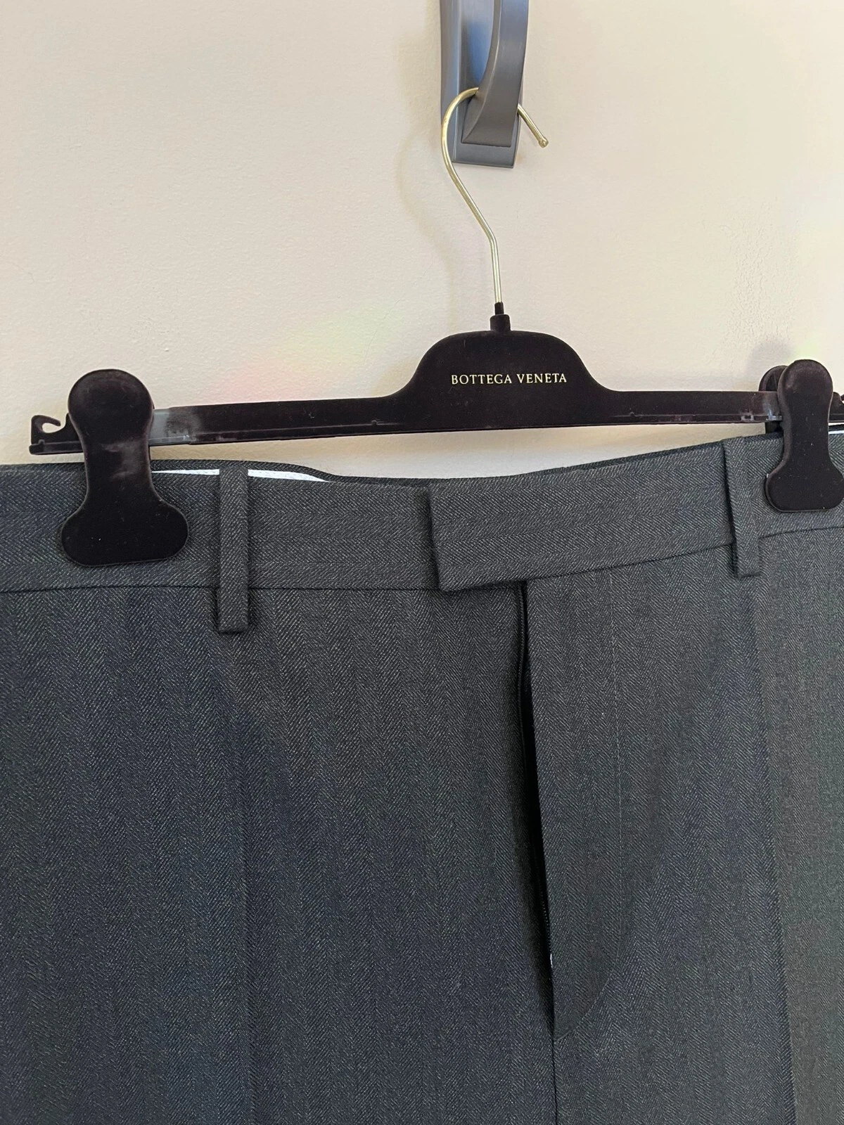 Bottega Veneta Pantaloni a spina di pesce peggiorati in nero campeggio nuovi con etichette 52