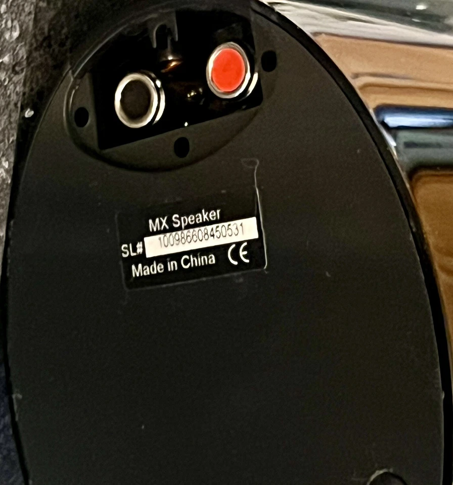 Altavoz bidireccional Mirage MX Satellite nano omnidireccional cine en casa con soportes Foto 4 de 4