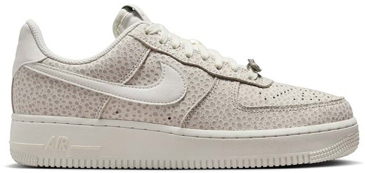 Женские кроссовки Nike Air Force 1 07 PRM Phantom/Серебристый металлик-Парус (FV6519 001)