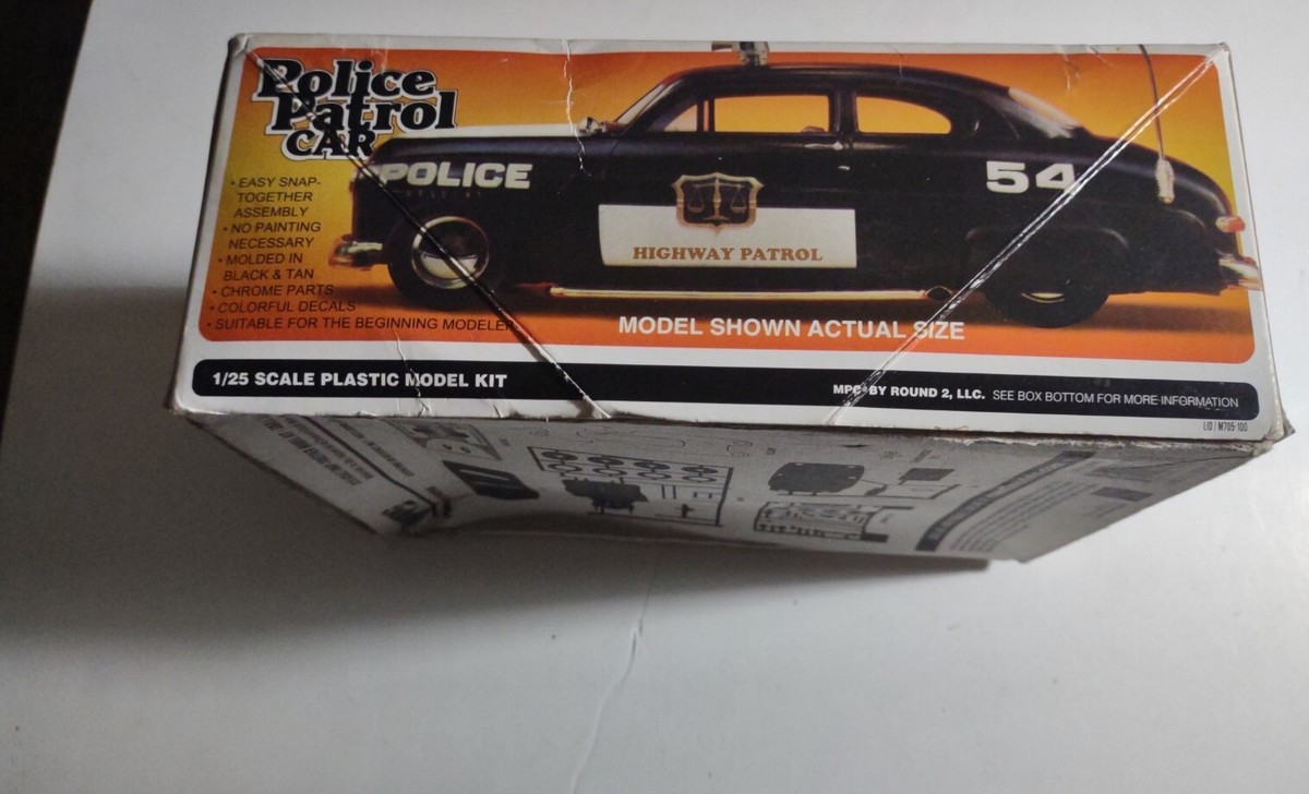 49 Mercury Police Patrol Car Model Car Kit- 1/25 scale by