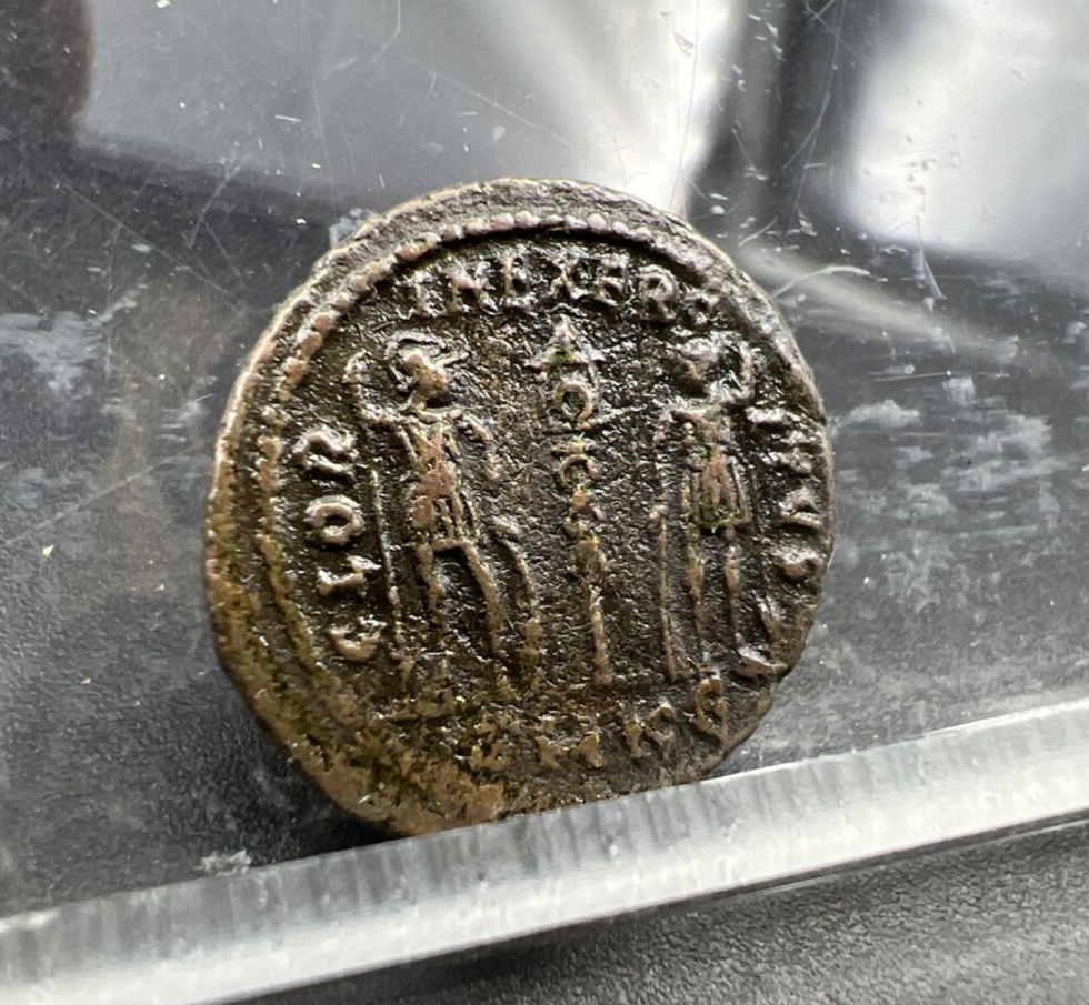 Constantinus II Ionior AE3 Ancient Roman Bronze Coin c 336-337 BC