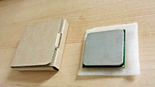 Processeur CPU AMD Phenom II X4 945 3GHz Socket AM3 pâte thermique.