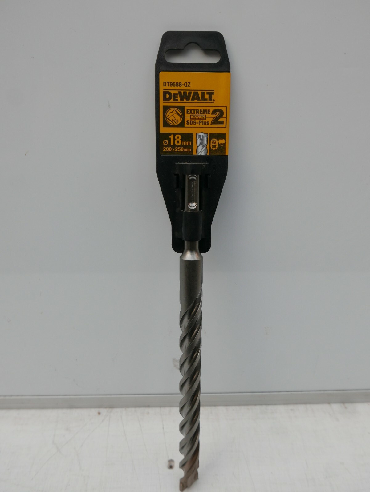 DEWALT DT9588 EXTREME 2  18MM X 250MM SDS-PLUS  DRILL BIT
