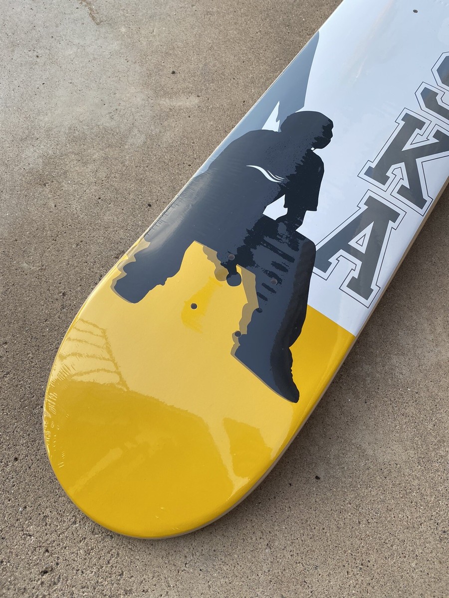 ショーティーズ　MUSKA スケートボード コンプリート Shorty's Chad Muska Deck Skateboard Deck Silhouette Yellow 2021