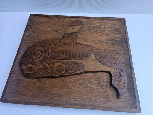 HOLZ GESCHNITZT EINHEIMISCHE WANDKUNST KILLERWAL ORCA. JR 1977