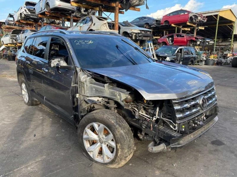 Actuador de cerradura de puerta pasajero trasero derecho 2018 2019 18 19 Volkswagen Atlas Foto 4 de 4