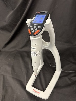 Thermo Scientific E1-ClipTip Equalizer 8-Ch 10-300μL Pipette & 9420500 Stand