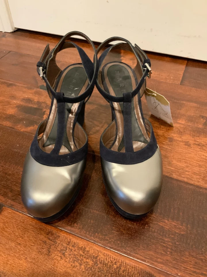 Tacones de plataforma de cuña Maryjane de gamuza plateada y azul marino Marni, talla 9,5 (US) 39,5 (IT) Foto 2 de 4