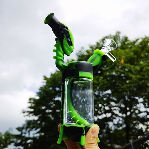 8.2" Alien Hookah Glass &Silicone Bong Glow in the Dark Smoking Pipes