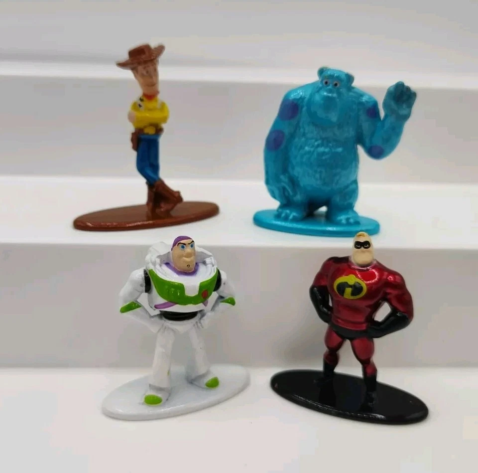 4 Lot Disney/Pixar METALFIGS Figures: Woody, Sulley, Buzz and Mr. Incredibles 2 - Image 4 of 4