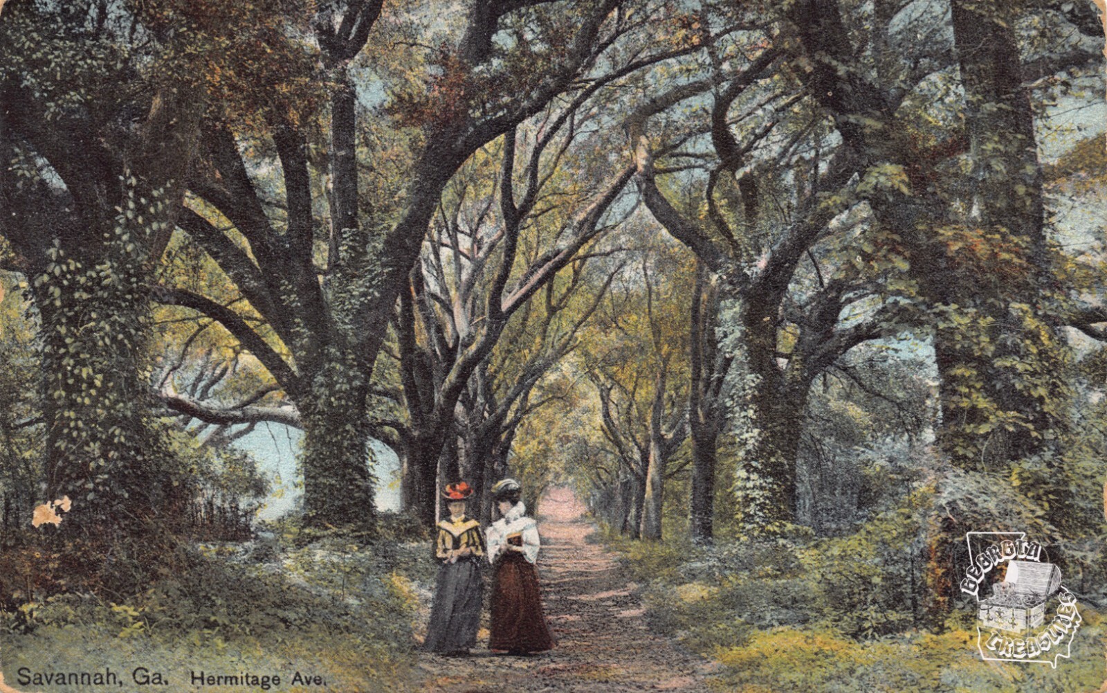 GA~GEORGIA~SAVANNAH~LADIES WALKING ON HERMITAGE AVENUE (OLD PLANTATION)~C.1910
