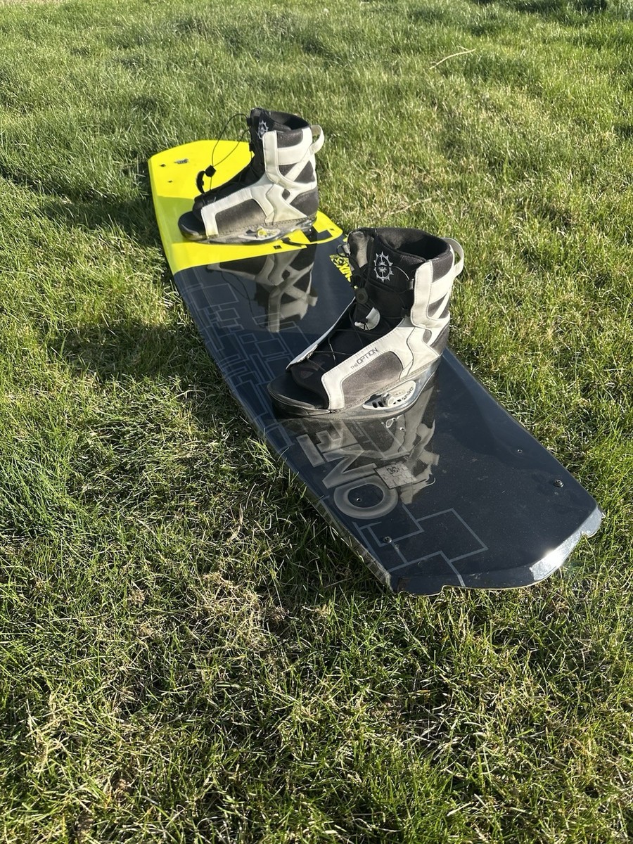 146 Ronix One Collection ATR Danny Harf Wakeboard & Slingshot