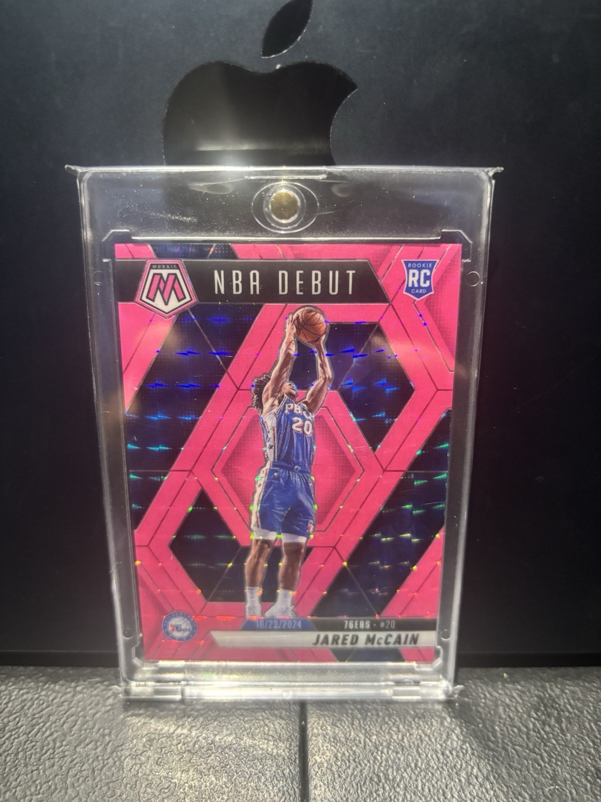 2024-25 Panini Mosaic Jared McCain Pink Fluorescent /10 RC NBA DEBUT