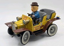 Vintage 1961 Hubley Mr. Magoo Battery Op Tin Litho Car WORKS Missing Canopy Rare