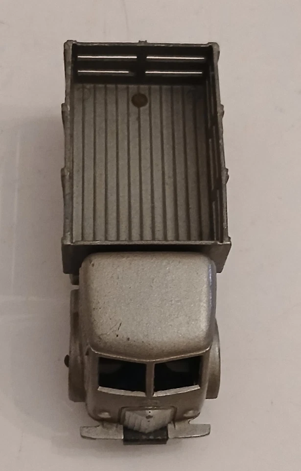 French Dinky Toys 25A Ford Livestock Truck Grey with Red hubs. RARE - Image 2 of 4