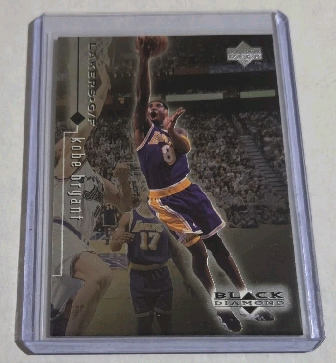 KOBE BRYANT 1998-99 Upper Deck Black Diamond - #46 LA Lakers Hall Of Fame