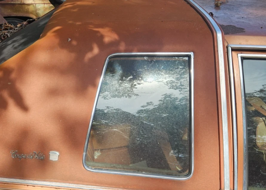 Cadillac 1977-1979 cupé DeVille 1/4 superior exterior cuarto de vidrio moldura moldura Foto 4 de 4