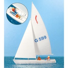 10677 Preiser H0 Segler mit Segelboot "Korsar" (2)   Fertigmodell