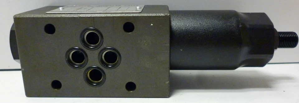 Válvula de control reductora de presión Nachi OG-G01-AC-21 Foto 2 de 3